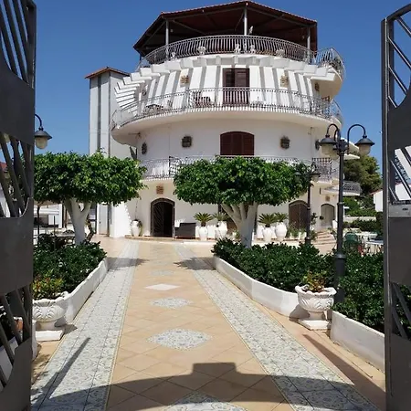 Guest house Arenella Beach Rooms 3*