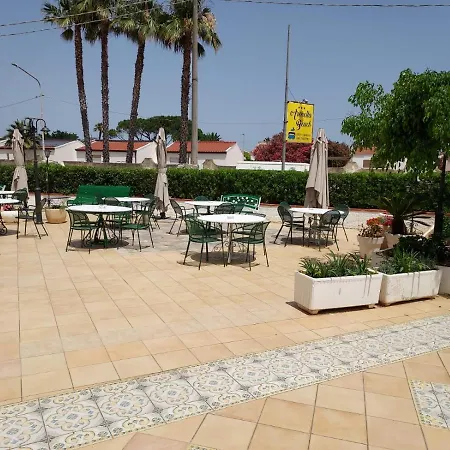 Guest house Arenella Beach Rooms 3*