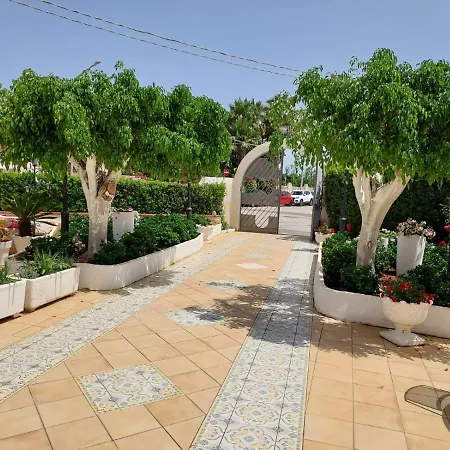 Arenella Beach Rooms Guest house 3*