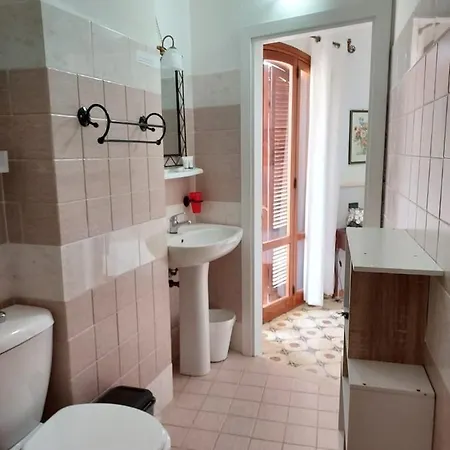 Arenella Beach Rooms