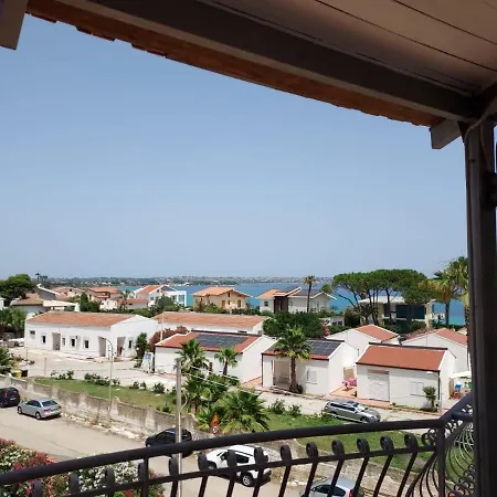 Arenella Beach Rooms 3* Arenella (Syracuse)